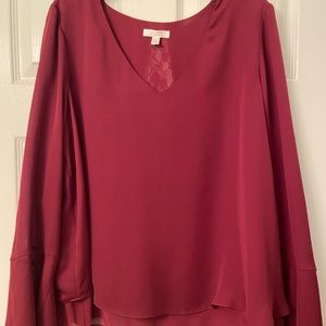 Like new pretty wine colored top with lace on back XL